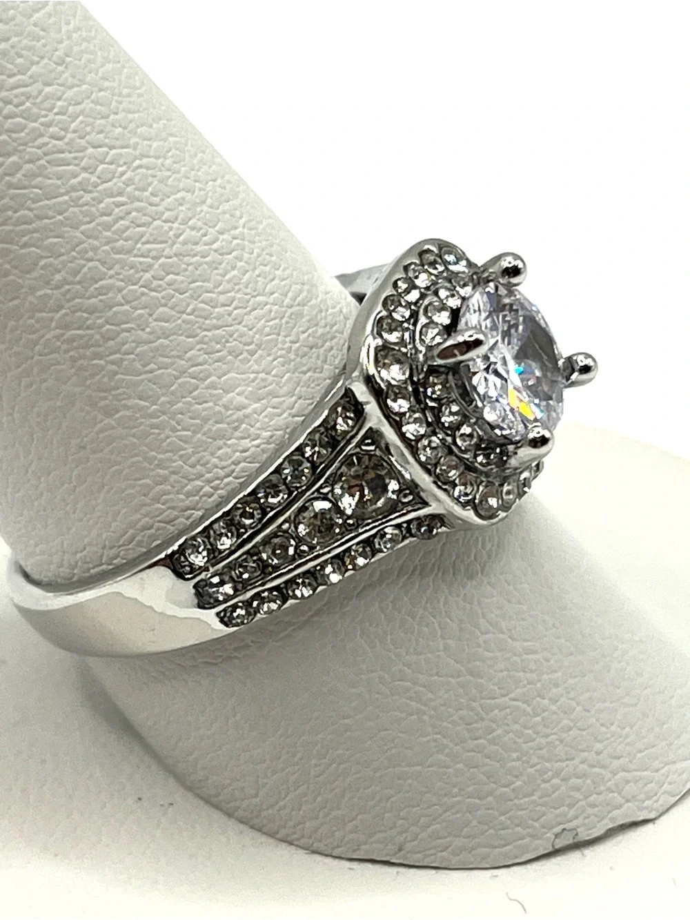 Halo Ring Engagement Ring Silver Rhodium Plated Sparkling Stones Prong Set